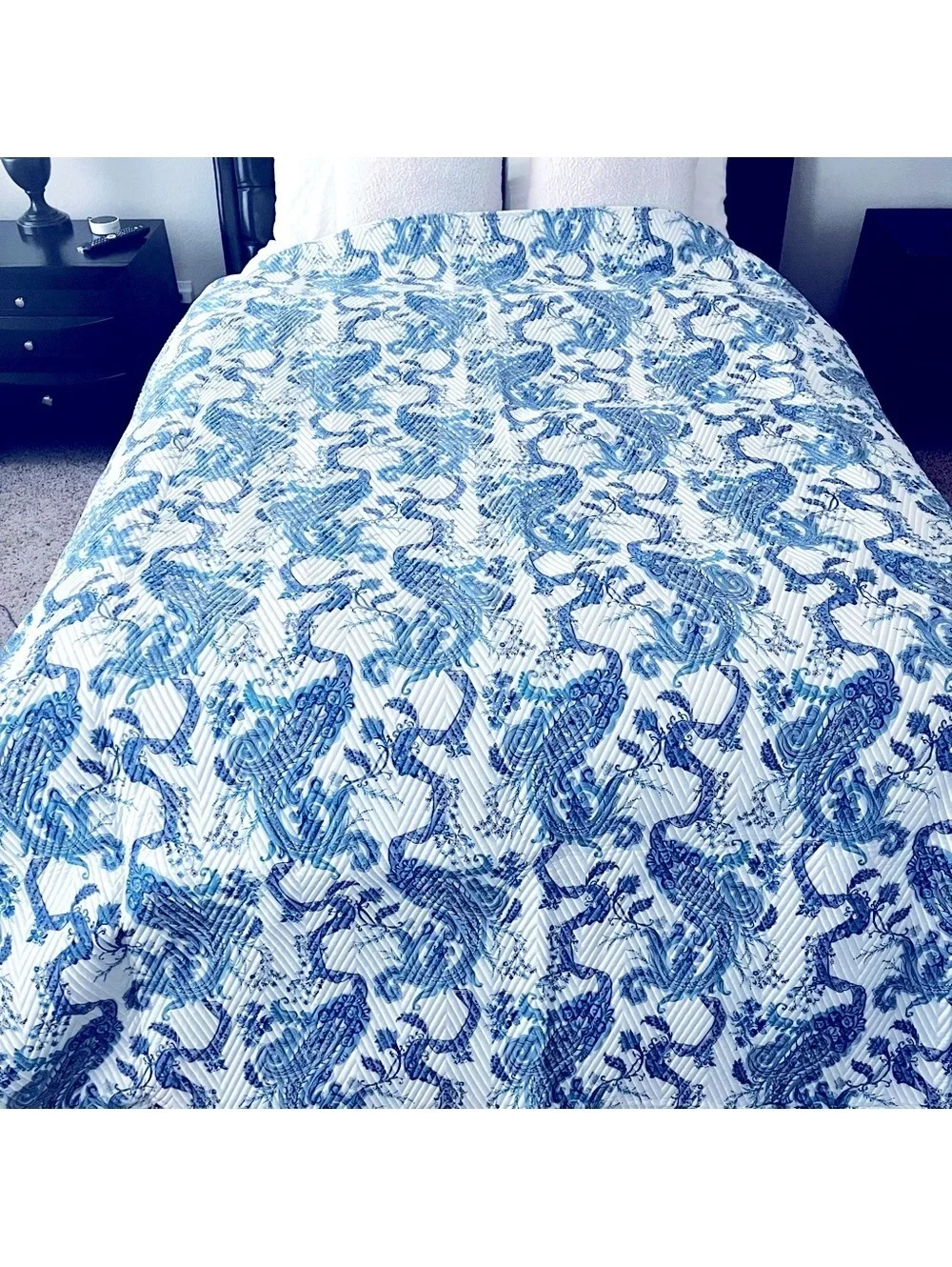 ETRO Home Loures Queen Quilted Bedspread, Paisley White & Blue, New with Tag